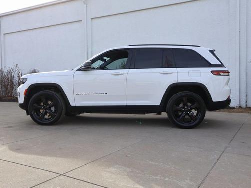 2023 Jeep Grand Cherokee Altitude