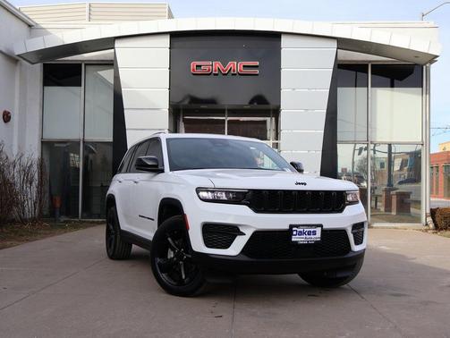 2023 Jeep Grand Cherokee Altitude