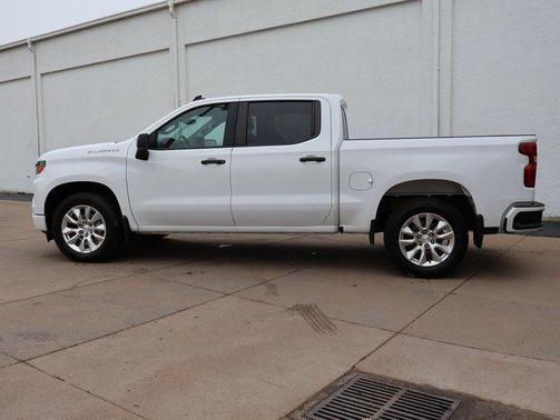 Summit White 2023 Chevrolet Silverado 1500 Custom