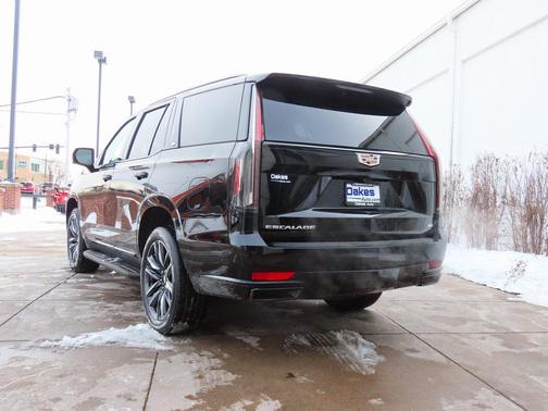 2023 Cadillac Escalade Sport