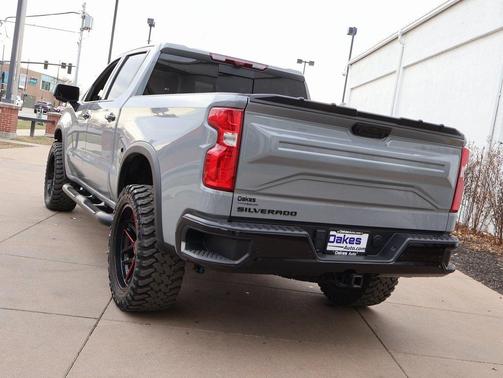 2024 Chevrolet Silverado 1500 ZR2