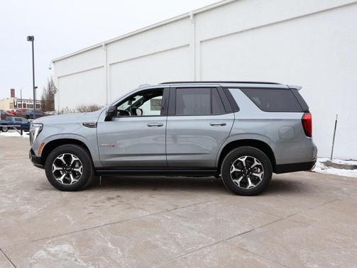 2026 GMC Yukon 4WD AT4