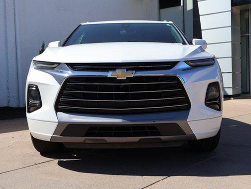 Iridescent Pearl Tricoat 2020 Chevrolet Blazer Premier