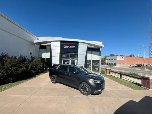 2024 Kia Carnival EX