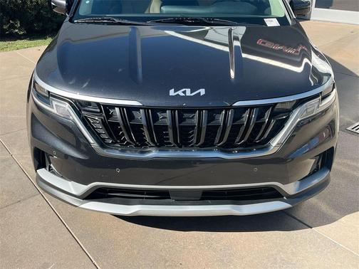 2024 Kia Carnival EX