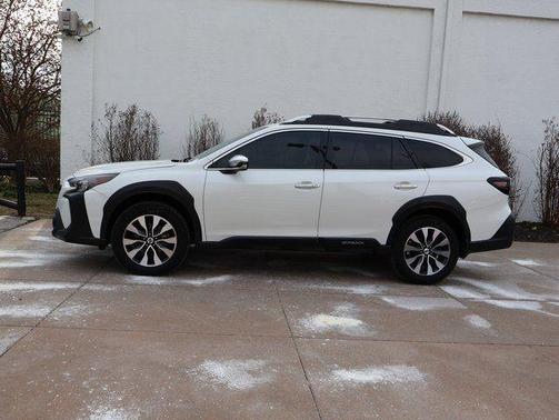 2023 Subaru Outback Touring XT
