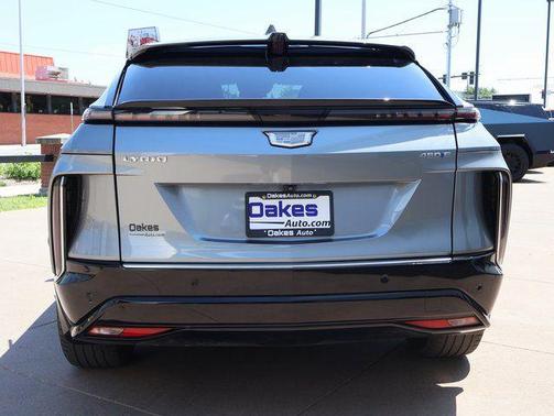 Argent Silver Metallic 2024 Cadillac LYRIQ Luxury