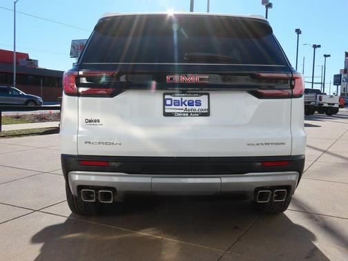 2026 GMC Acadia Elevation FWD