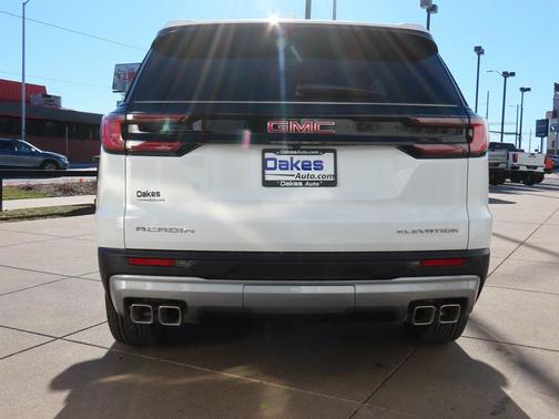 2026 GMC Acadia Elevation FWD