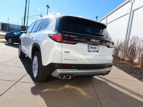 2026 GMC Acadia Elevation FWD