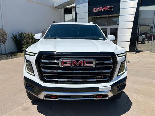 2025 GMC Yukon 4WD AT4