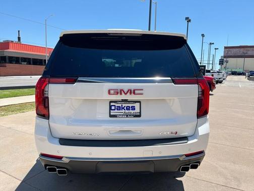 2025 GMC Yukon 4WD AT4