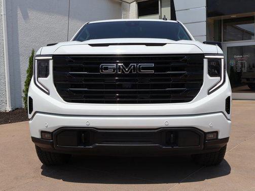 Summit White 2025 GMC Sierra 1500 Elevation