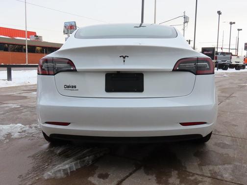 2023 Tesla Model 3 Standard Range