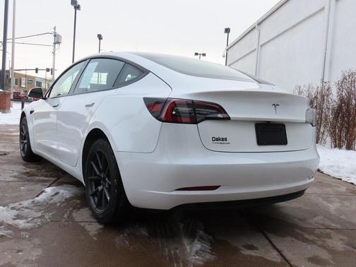 2023 Tesla Model 3 Standard Range
