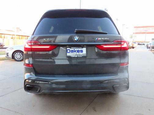 2021 BMW X7 M50i