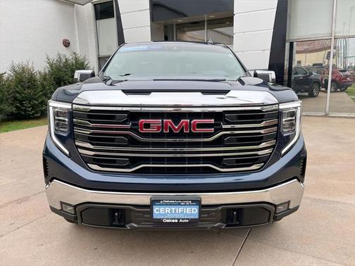 2022 GMC Sierra 1500 SLT