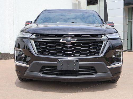 Mosaic Black Metallic 2022 Chevrolet Traverse Premier