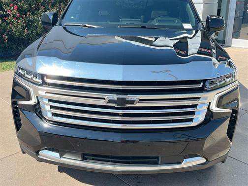 2022 Chevrolet Suburban High Country