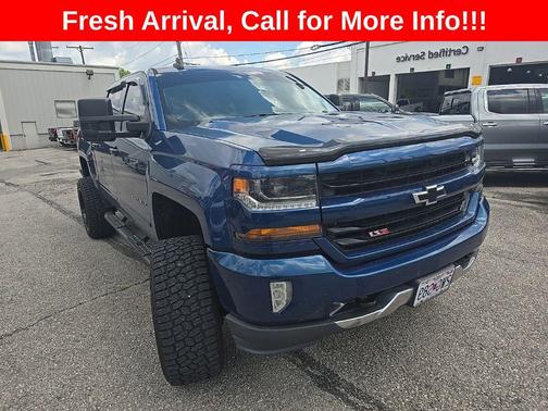 Deep Ocean Blue Metallic 2017 Chevrolet Silverado 1500 2LT