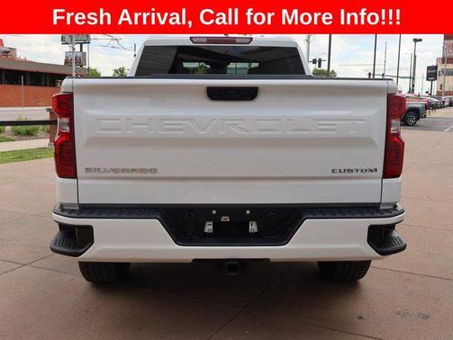 Summit White 2024 Chevrolet Silverado 1500 Custom