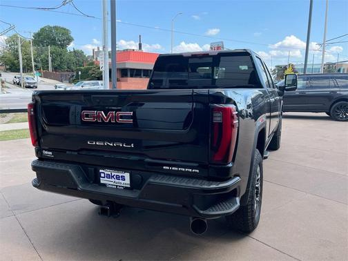 2025 GMC Sierra 2500 Denali