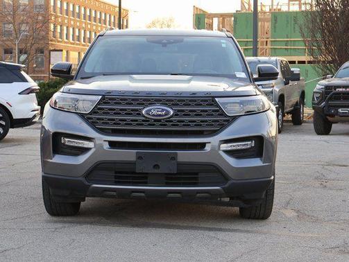 CARBONIZED GRAY METALLIC 2022 Ford Explorer XLT