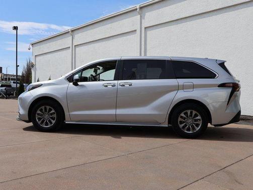 Celestial Silver Metallic 2024 Toyota Sienna LE