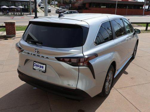 Celestial Silver Metallic 2024 Toyota Sienna LE