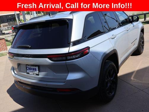 Silver Zynith 2024 Jeep Grand Cherokee Altitude