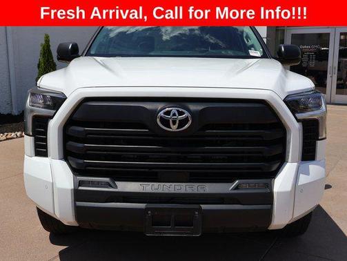 White 2022 Toyota Tundra SR5