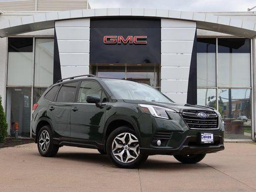 Cascade Green Silica 2022 Subaru Forester Premium