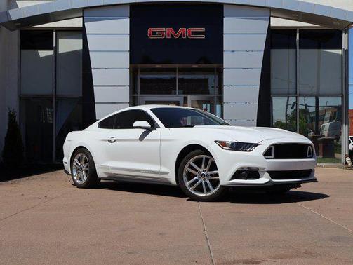 OXFORD WHITE 2017 Ford Mustang EcoBoost Premium