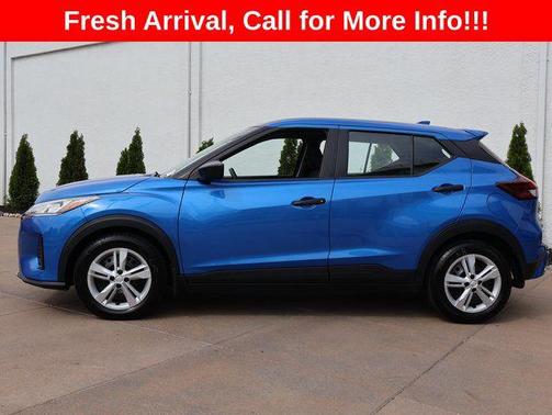 Electric Blue Metallic 2022 Nissan Kicks S