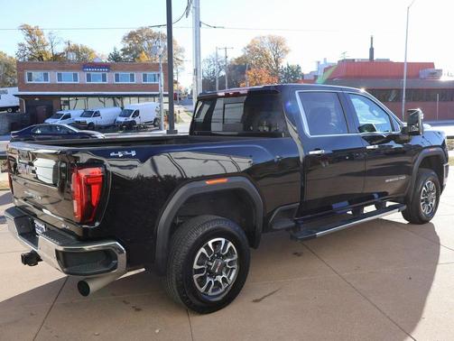 2021 GMC Sierra 2500 SLT
