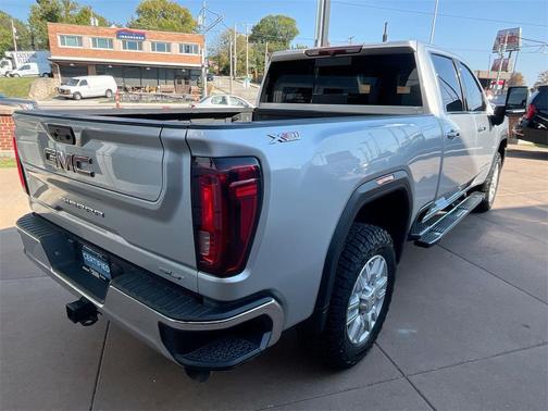 2022 GMC Sierra 2500 SLT