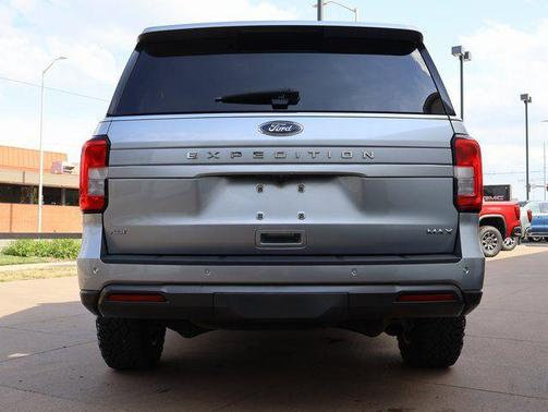 ICONIC SILVER METALLIC 2022 Ford Expedition Max XLT