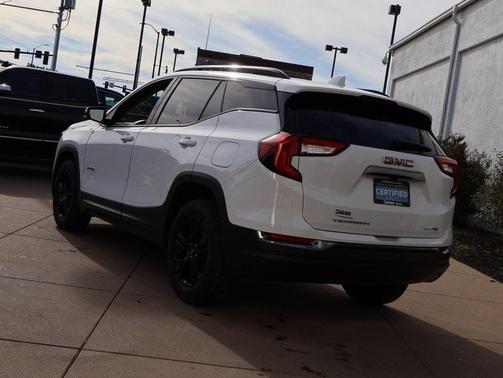 2022 GMC Terrain AWD AT4