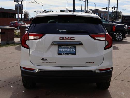 2022 GMC Terrain AWD AT4