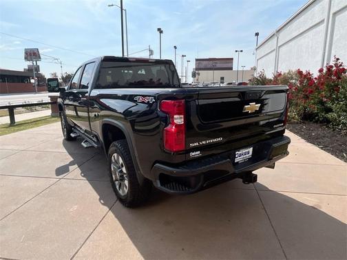 2022 Chevrolet Silverado 2500 Custom