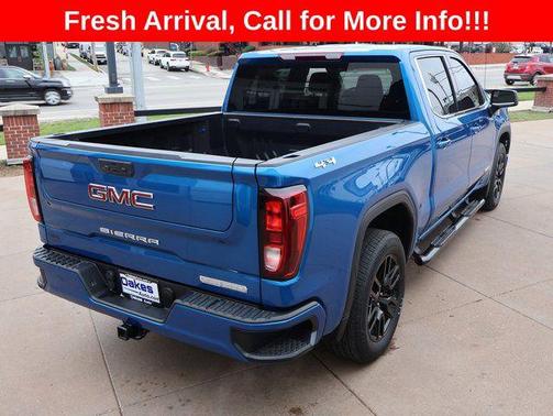 Dynamic Blue Metallic 2022 GMC Sierra 1500 Elevation