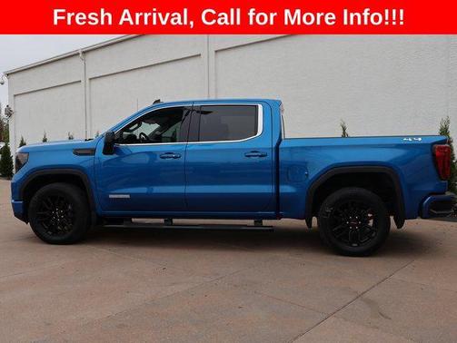 Dynamic Blue Metallic 2022 GMC Sierra 1500 Elevation