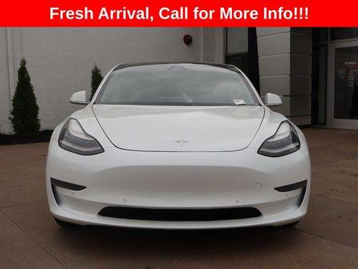 Pearl White Multi-Coat 2020 Tesla Model 3 Standard Range Plus