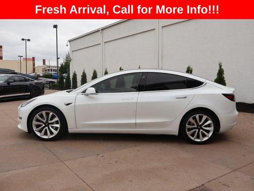 Pearl White Multi-Coat 2020 Tesla Model 3 Standard Range Plus