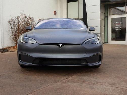 2022 Tesla Model S Base