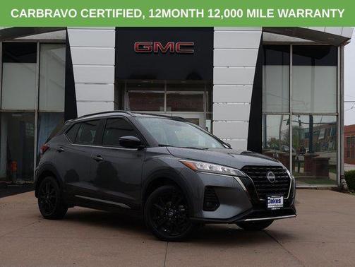 Gun Metallic 2024 Nissan Kicks SR