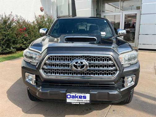2016 Toyota Tacoma SR5
