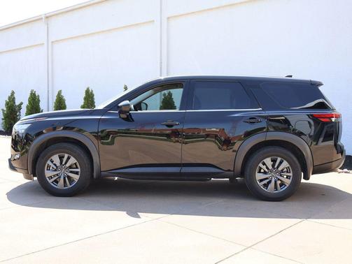 Super Black 2023 Nissan Pathfinder S FWD