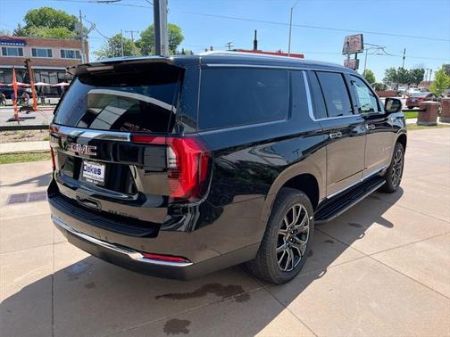 2025 GMC Yukon XL 4WD Elevation