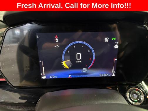 Summit White 2025 Chevrolet Trax FWD 2RS